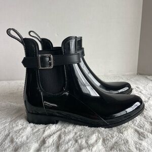 Marc Fisher Rainy Rain Boots Booties Size 7 Black Shiny Buckle Goring Waterproof